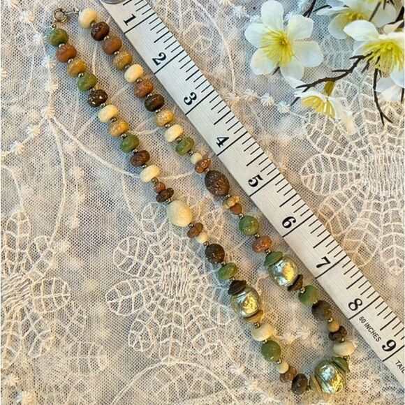 Lightweight Distressed Bead Necklace Autumn Colors Vintage - Picture 6 of 6